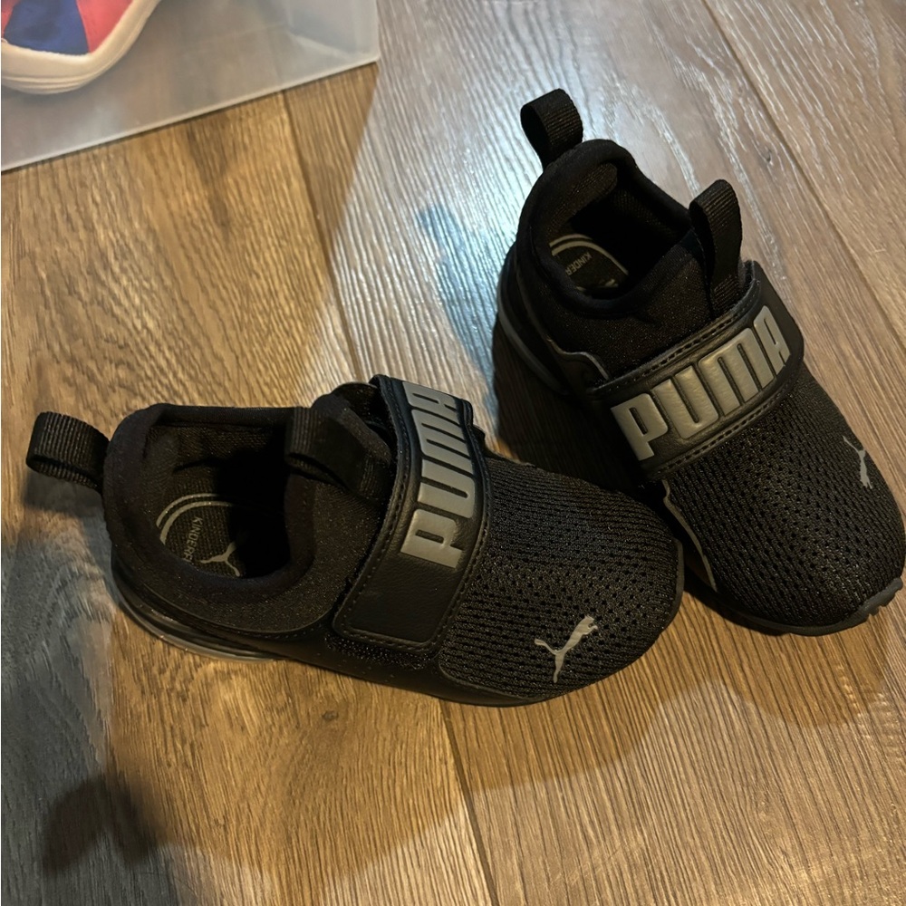 Toddler size 8 puma sneakers